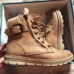 Tan boots